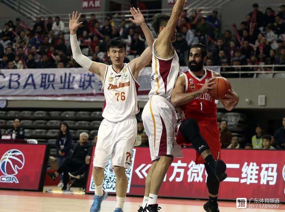 贵州男篮再次告捷，助力季后赛梦想靠近