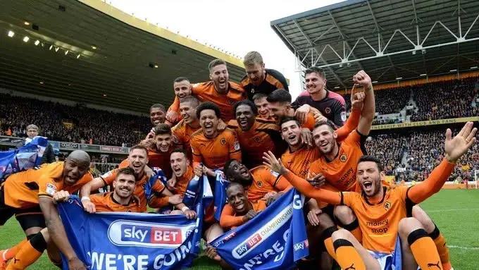 狼队逆袭完成,跃居中游位置 狼队逆袭完成,跃居中游位置