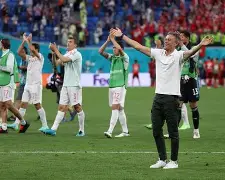 开云平台-NS血洗SHR，CoreJJ团战一打五峡谷大战四强赛，强势挺进下一轮