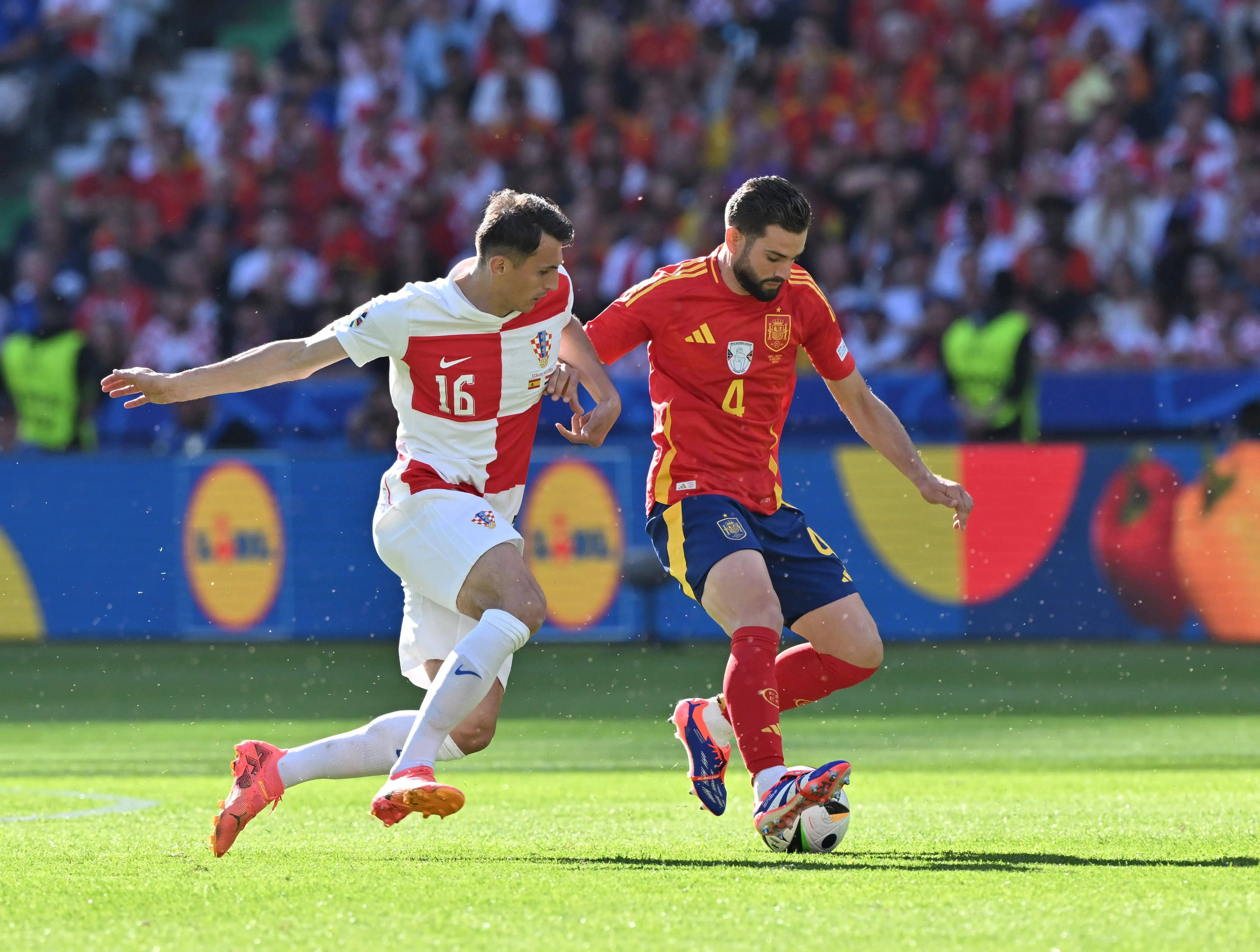 欧国联比赛成绩过半，球队实力占优的也有颠覆的简单介绍