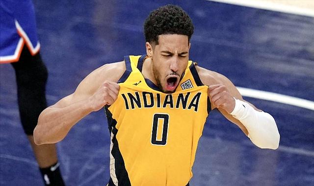 开云体育登录-步行者赢得关键胜利，稳固东部前四