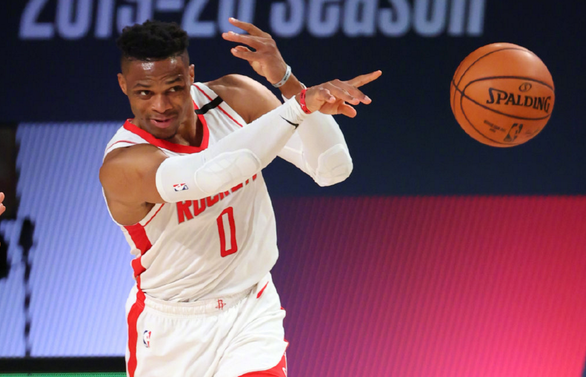 奥格斯堡豪取三分，球队状态回勇